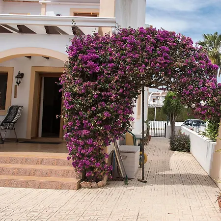 Heerlijk Vakantiehuis Op Een Goede Locatie In Calpe